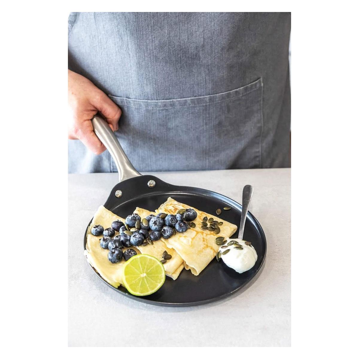 KitchenCraft MasterClass Non-Stick Crêpe Pan 24cm Carbon Steel Ceramic Coated Pancake Skillet Black PFAS-Free - Image 5