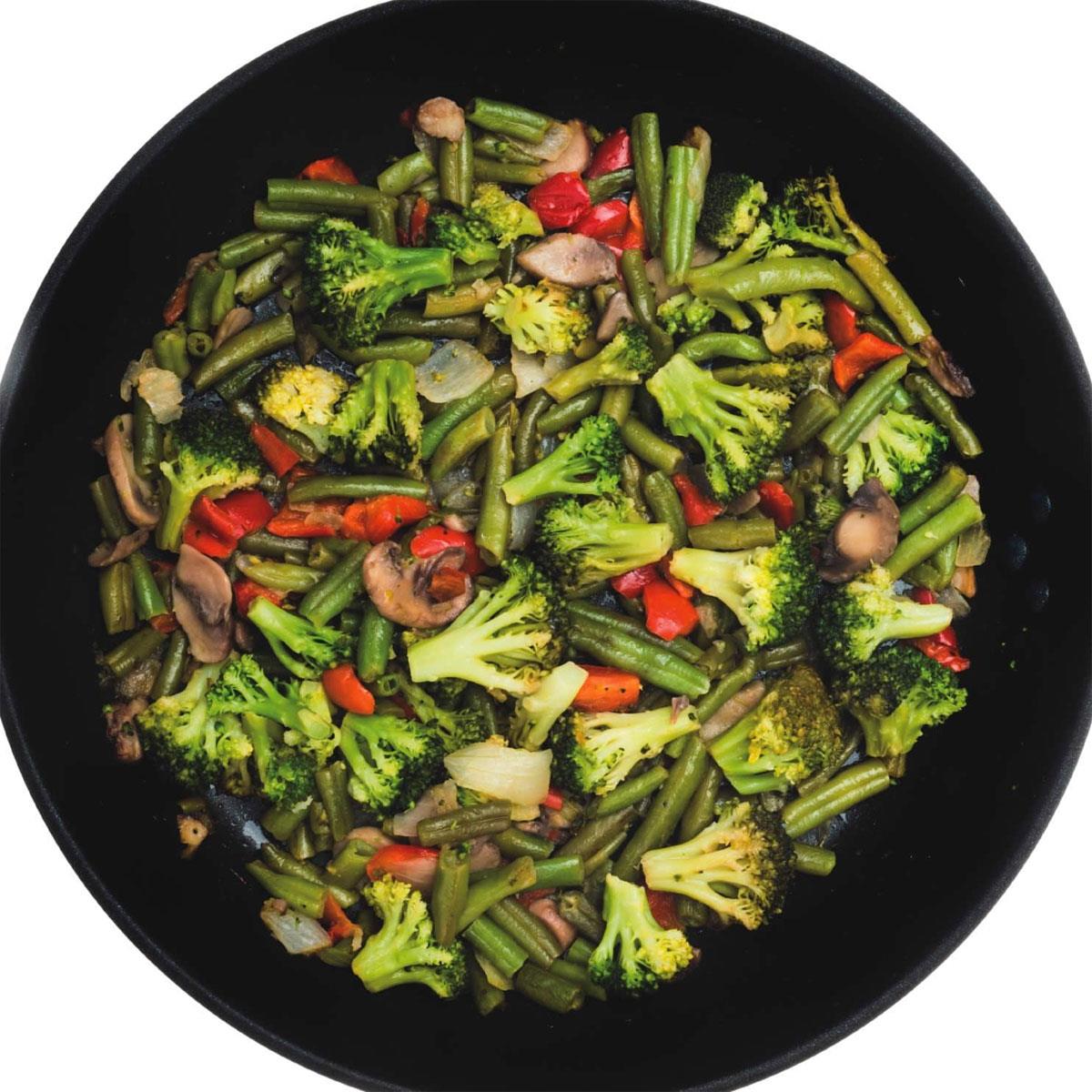 KitchenCraft World of Flavours Carbon Steel Wok 30cm Uncoated Induction Compatible Chinese Style Stir Fry Pan Grey 3.5L - Image 4