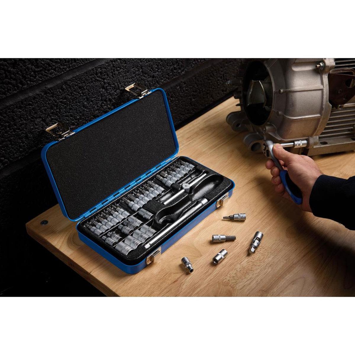 Draper 38 Piece Metric Socket Set 1/4 Inch Square Drive with Ratchet Extension Bars Bits and Steel Storage Case - Image 4