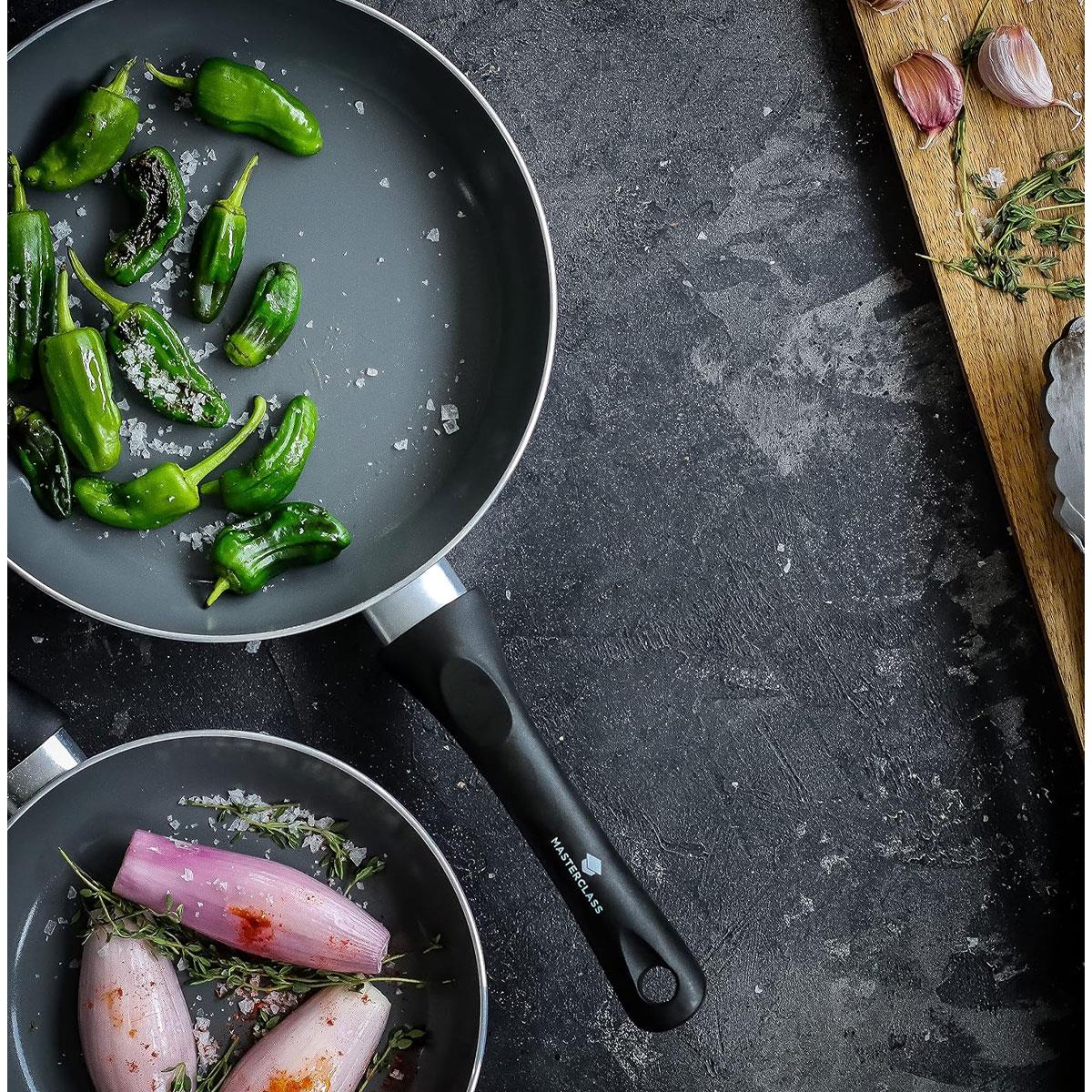 MasterClass Can-to-Pan Ceramic Non-Stick Frying Pan 28cm Grey Recycled Aluminium PFAS-Free Cookware - Image 6