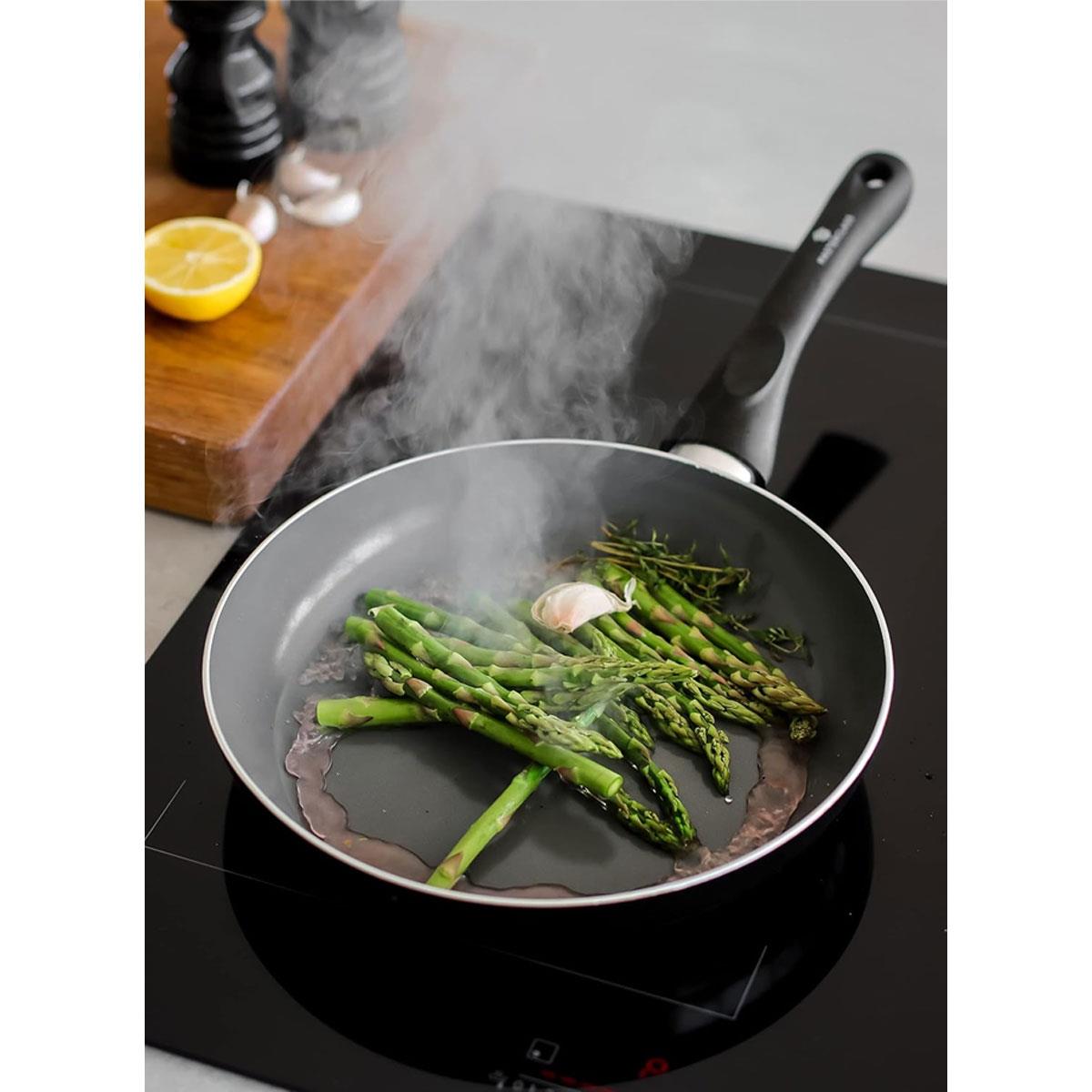 MasterClass Can-to-Pan Ceramic Non-Stick Frying Pan 28cm Grey Recycled Aluminium PFAS-Free Cookware - Image 7