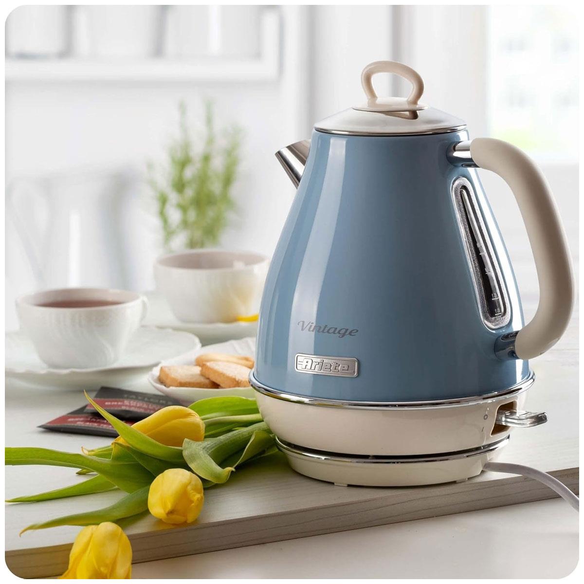 Ariete Vintage Cordless Kettle 2000W Stainless Steel 1.7L Blue with 360° Swivel Base - Image 3