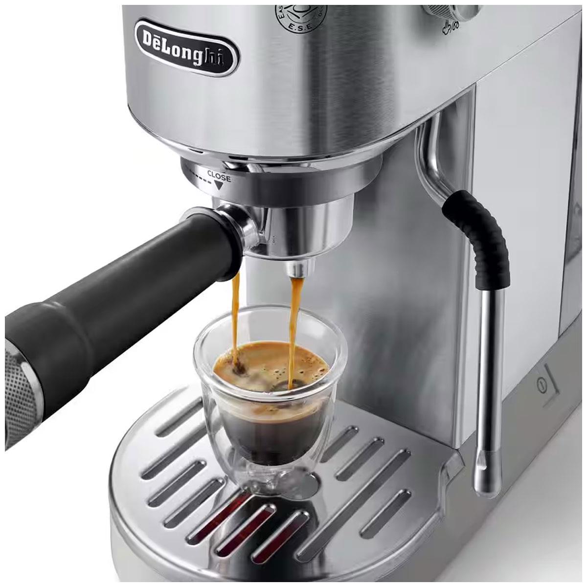 DeLonghi Dedica Duo Barista Pump Espresso Machine 1450W 1.2L 15 Bar Cold Brew LatteArt Steam Wand Touch Display Silver - Image 3