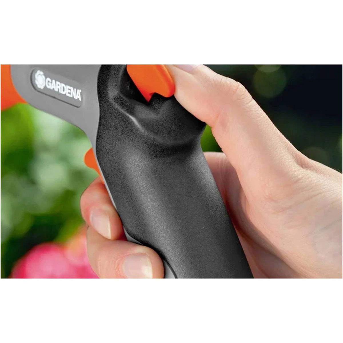 Gardena 60cm Spray Lance for Long-Reach Watering Soft Spray Jet On/Off Trigger Lockable Frost Protection - Image 4