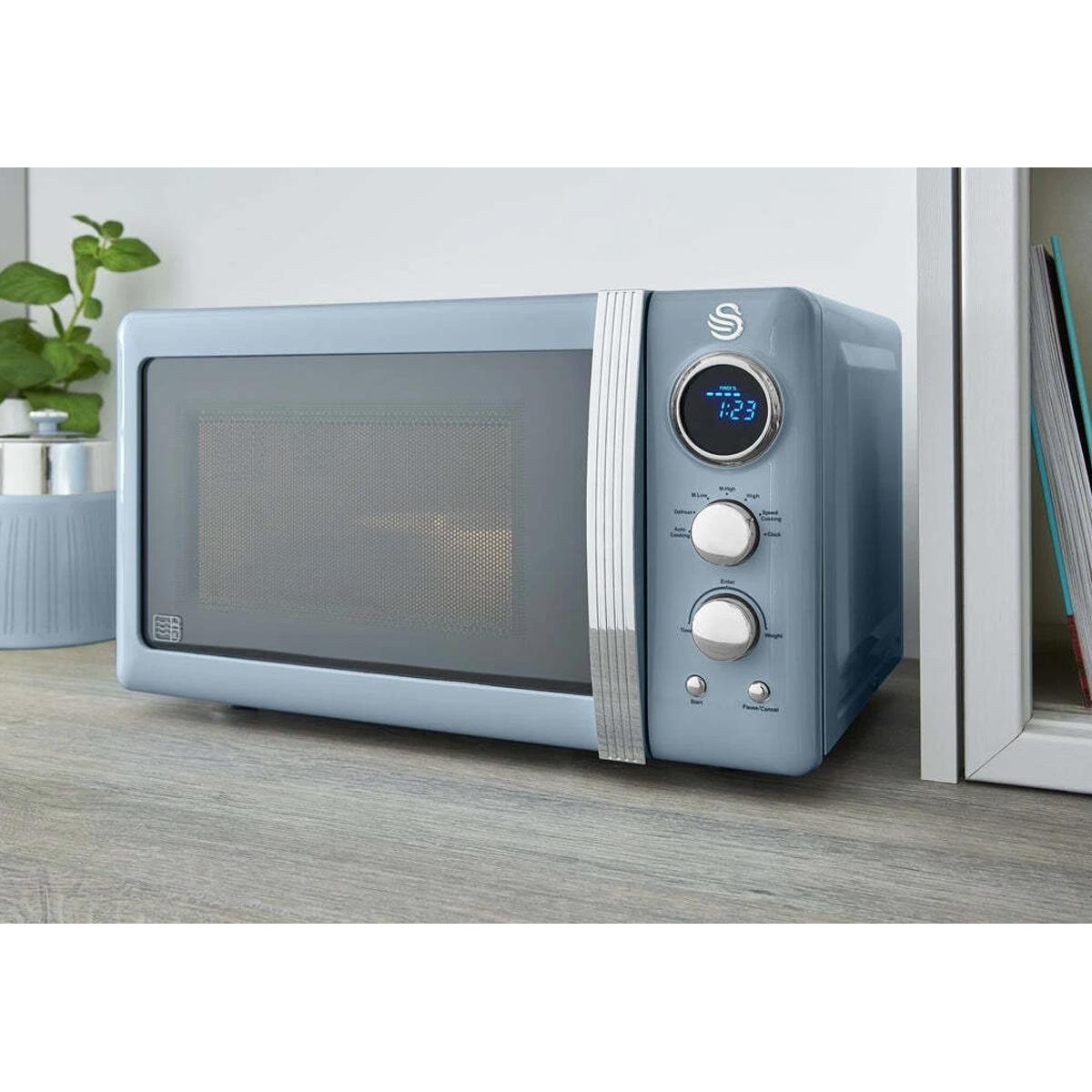 Swan Retro Digital Microwave 20L 800W 5 Power Levels Defrost 12 Auto Cook LED Display Blue - Image 6