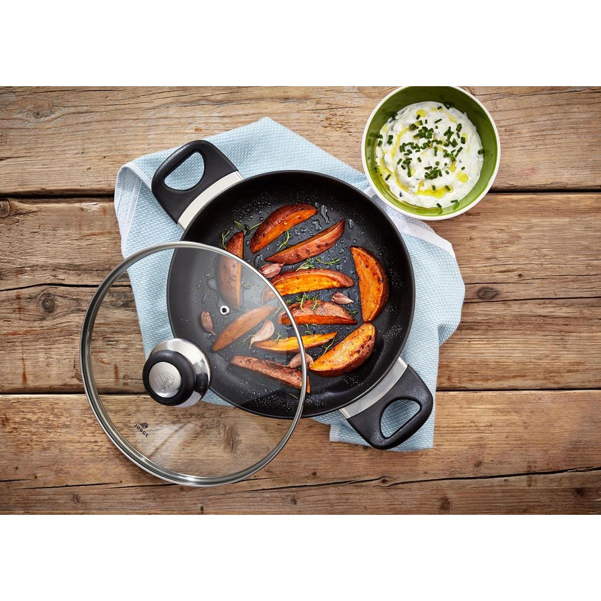 Judge Vista 24cm Non-Stick Shallow Casserole Pan with Glass Lid 2L Stainless Steel Induction & Oven Safe - Image 2