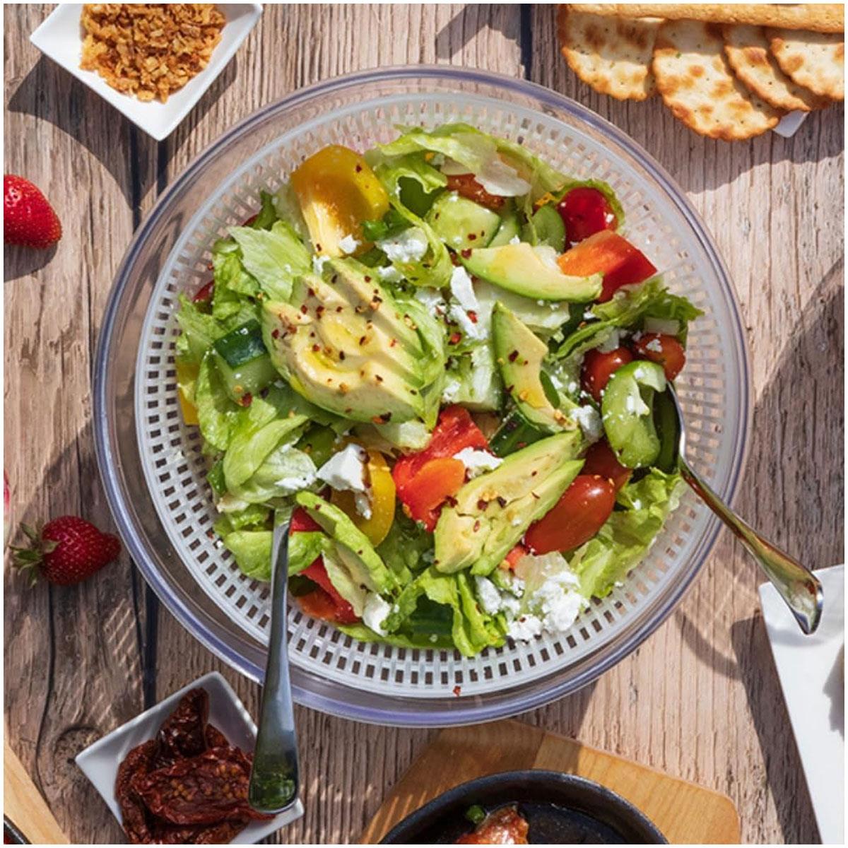 Judge Kitchen Salad Spinner 25cm Plastic Polypropylene Bowl with Top Handle Strainer Basket Fast Spin Drying - Image 3