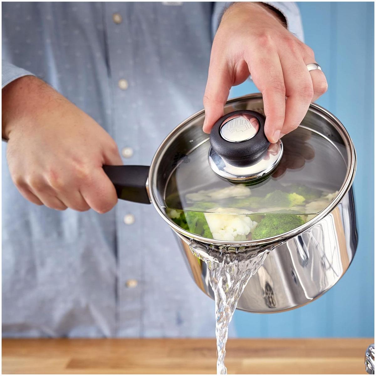 Judge Vista Draining Stainless Steel Large Saucepan with Pouring Lip 18cm 2.1L Shatterproof Glass Strain & Pour Lid Induction Ready Oven Safe - Image 3