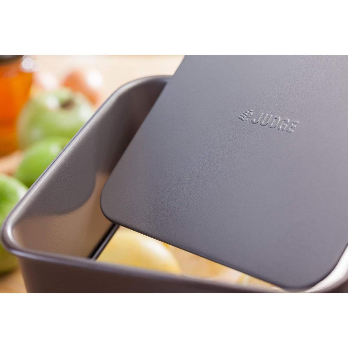 Judge Square Sandwich Cake Tin with Loose Base 0.6mm Carbon Steel 2-Coat Non-Stick Grey Oven Safe to 240°C - Image 5