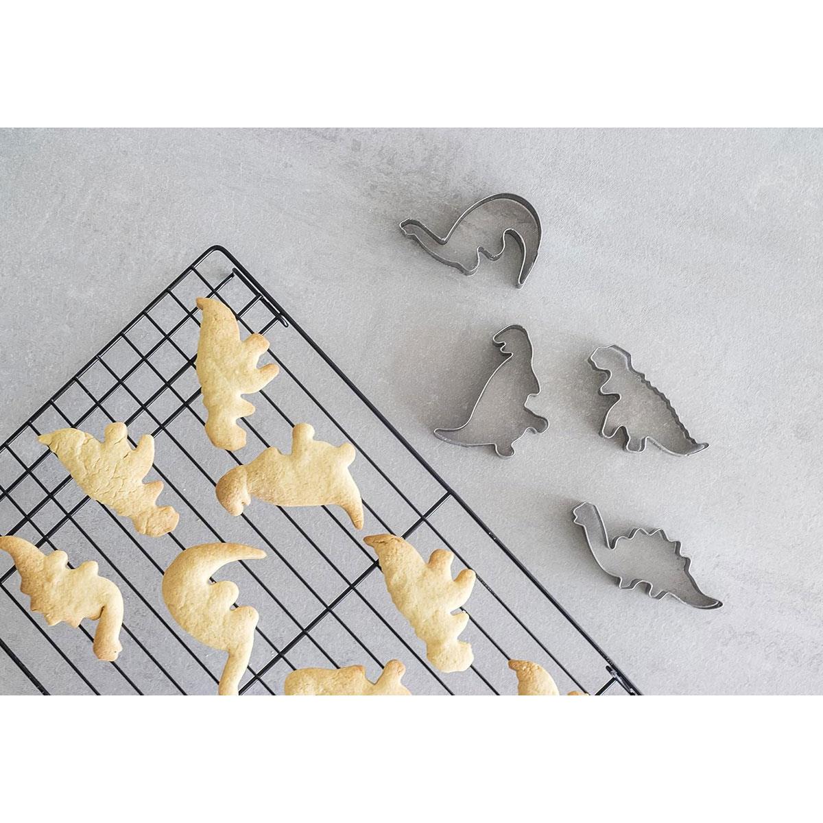 KitchenCraft Stainless Steel Dinosaur Cookie Cutters Set of 4 Silver T-Rex Spinosaurus Stegosaurus & Diplodocus - Image 7