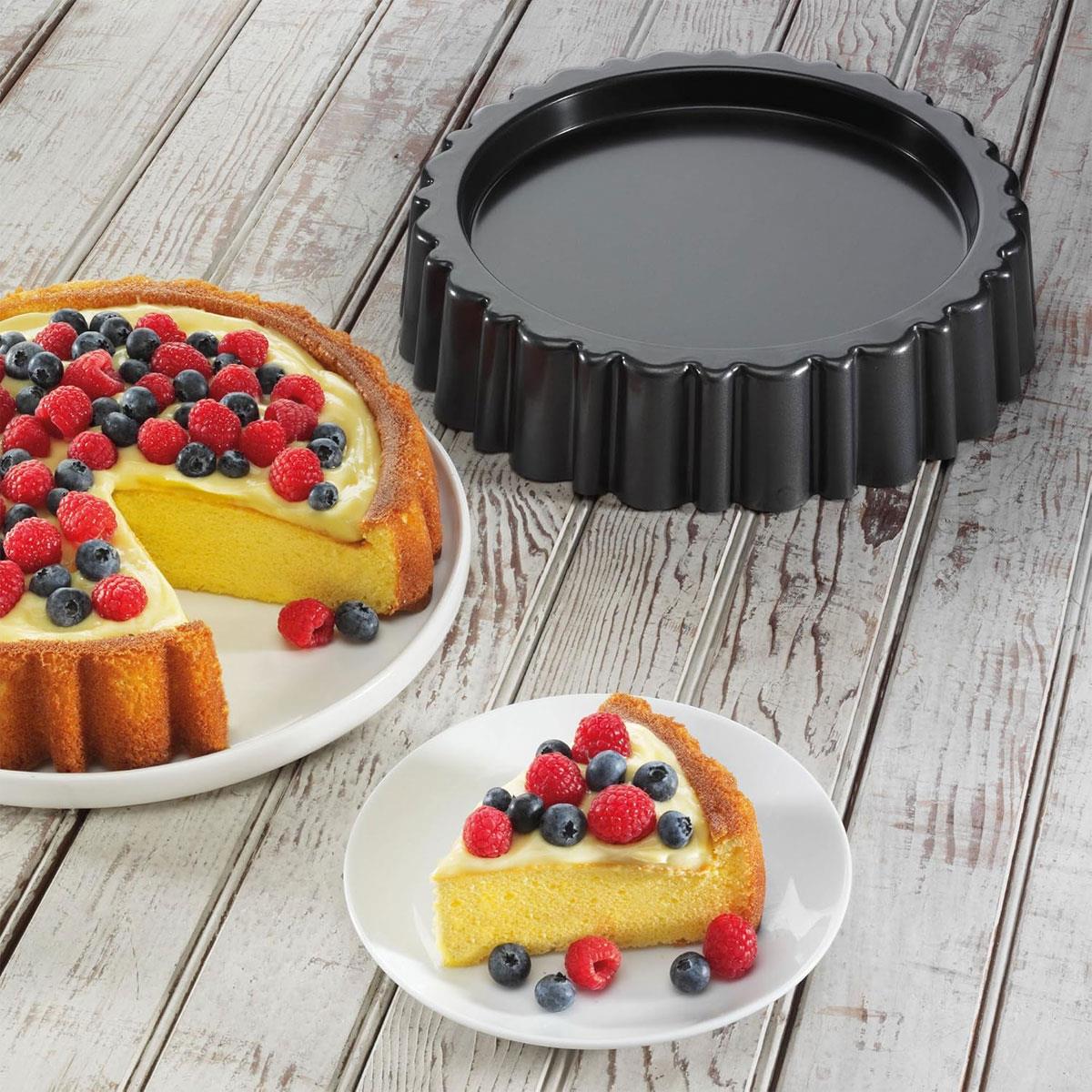 KitchenCraft Chicago Metallic Non-Stick Mary Ann Cake Pan Fluted Sponge Flan Tin Carbon Steel Grey - Image 3