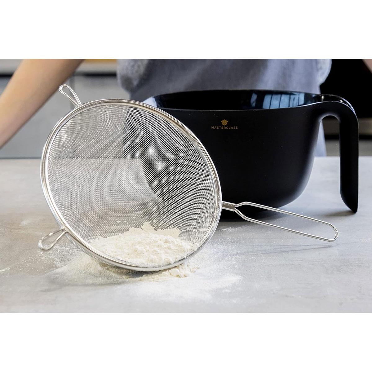 KitchenCraft Stainless Steel Round Sieve 20cm (8 Inch) with Fine Mesh Twin Wire Handle and Bowl Rests Silver - Image 2