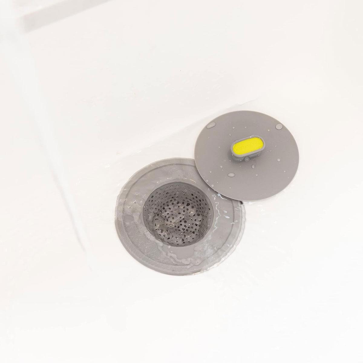 KitchenCraft 2-in-1 Sink Strainer & Plug 11.5 cm Soft-Coated Plastic Grey/Green Dishwasher Safe - Image 10