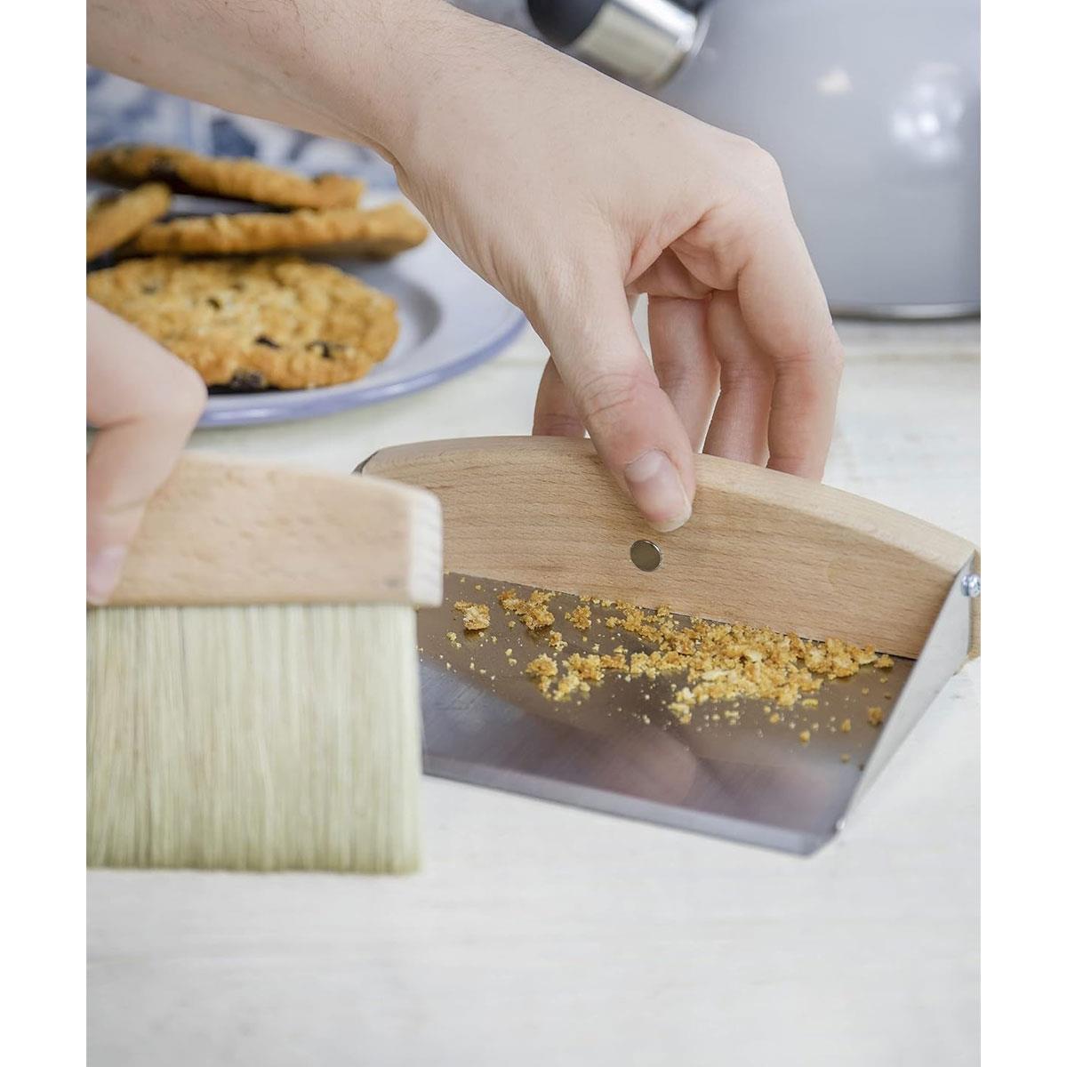 KitchenCraft Living Nostalgia Tabletop Dustpan & Brush Set Stainless Steel & Natural Wood 16 x 11 x 4 cm - Image 2