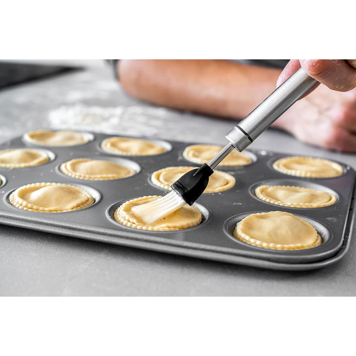 KitchenCraft Professional Nylon Pastry Brush Stainless Steel Handle 19.5cm Silver Dishwasher Safe - Image 4