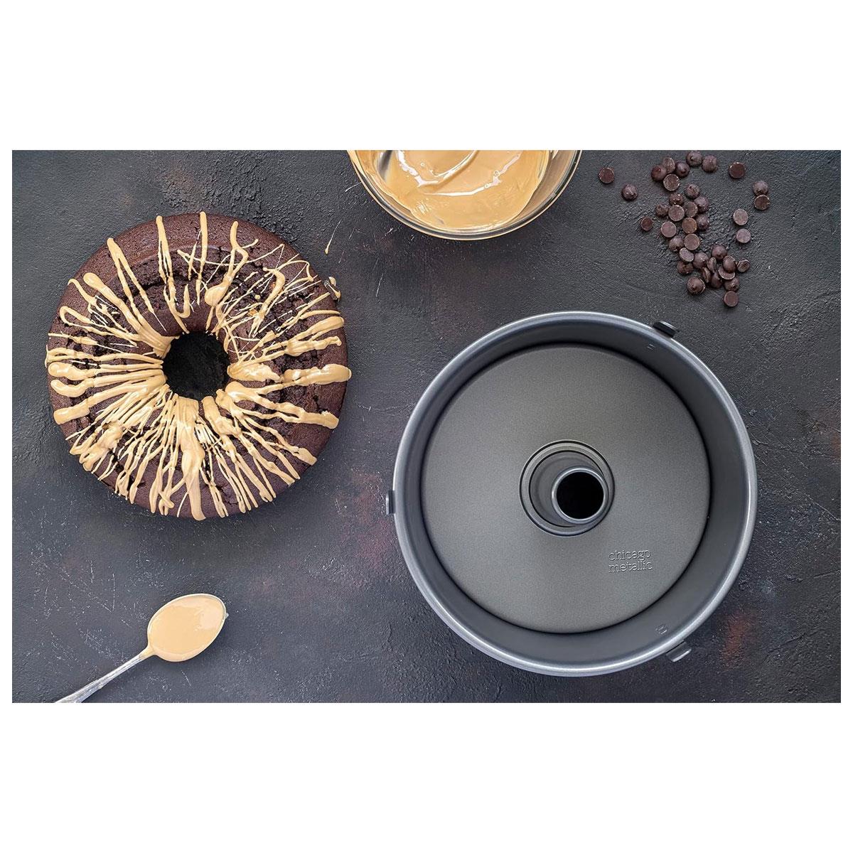 Chicago Metallic Professional Angel Food Cake Tin 25cm Carbon Steel Non-Stick Loose Base Grey - Image 5
