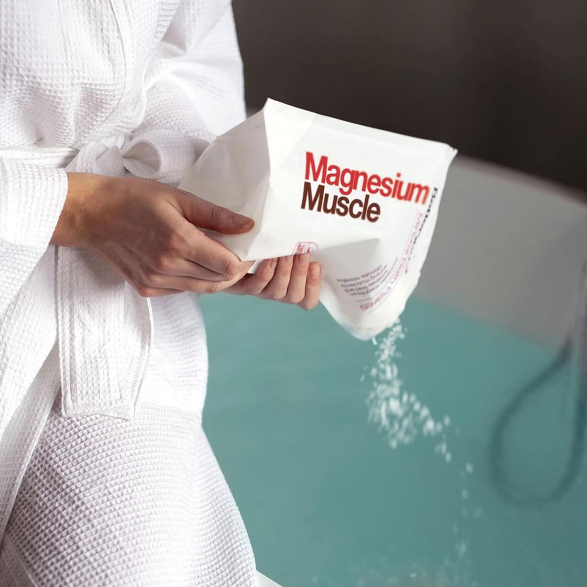 BetterYou Magnesium Muscle Bath Flakes with Lemon & Rosemary Magnesium Chloride Mineral Bath Salts Vegan 1kg - Image 5