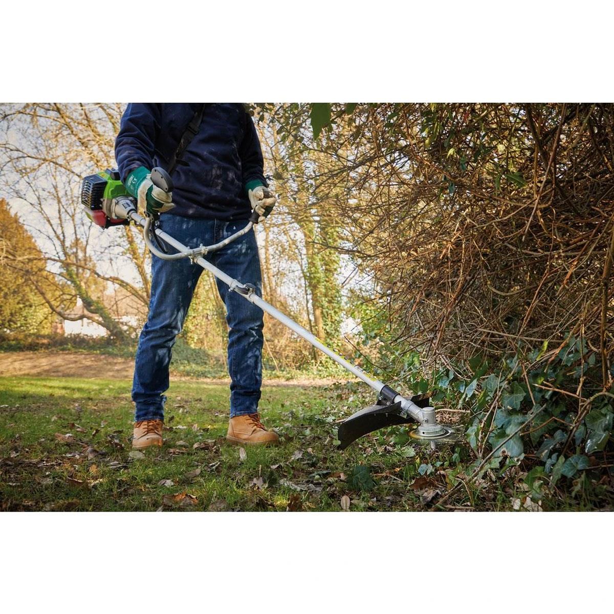 Draper Petrol Brush Cutter & Line Trimmer 32.5cc 2-Stroke 1000W 255mm Blade 440mm Trimming Green - Image 4