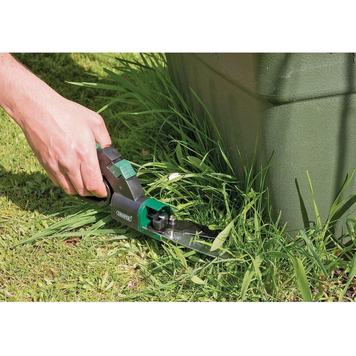 Draper 360 Garden Shears 320mm with 150mm Heat-Treated Non-Stick Blades Light Green - Image 3