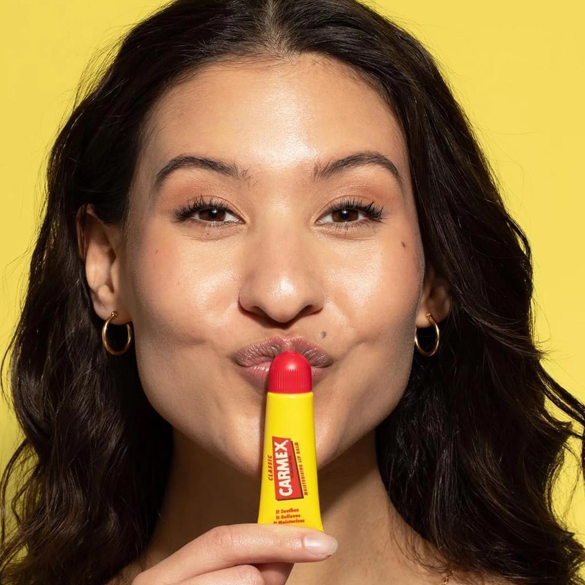 Carmex Classic Lip Balm Tube 10g Moisturising Dry Chapped Lip Care Clear - Image 3