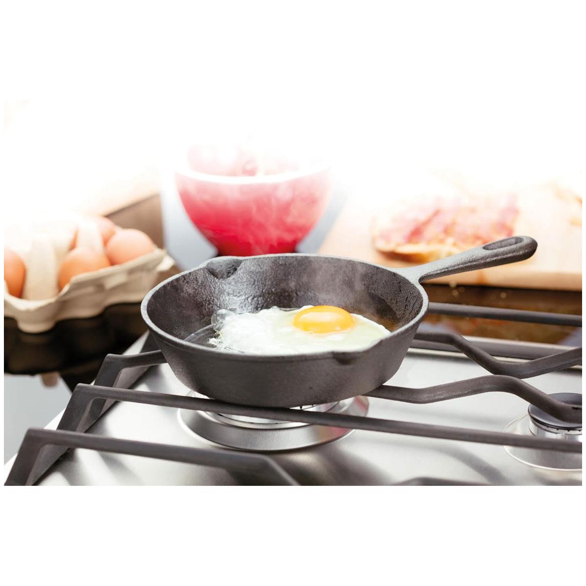 Judge Cast Iron Skillet Frying Pan 18cm Induction Compatible Oven Safe to 210°C Natural Finish Black Gift Boxed - Image 2