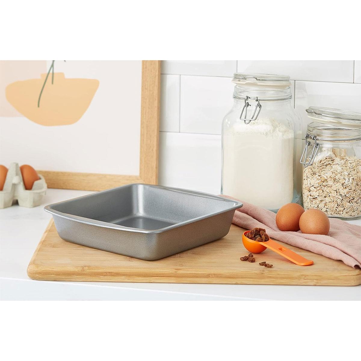KitchenCraft Square Non-Stick Baking Tray 20cm Carbon Steel Grey Oven Pan PFAS-Free Dishwasher Safe - Image 2