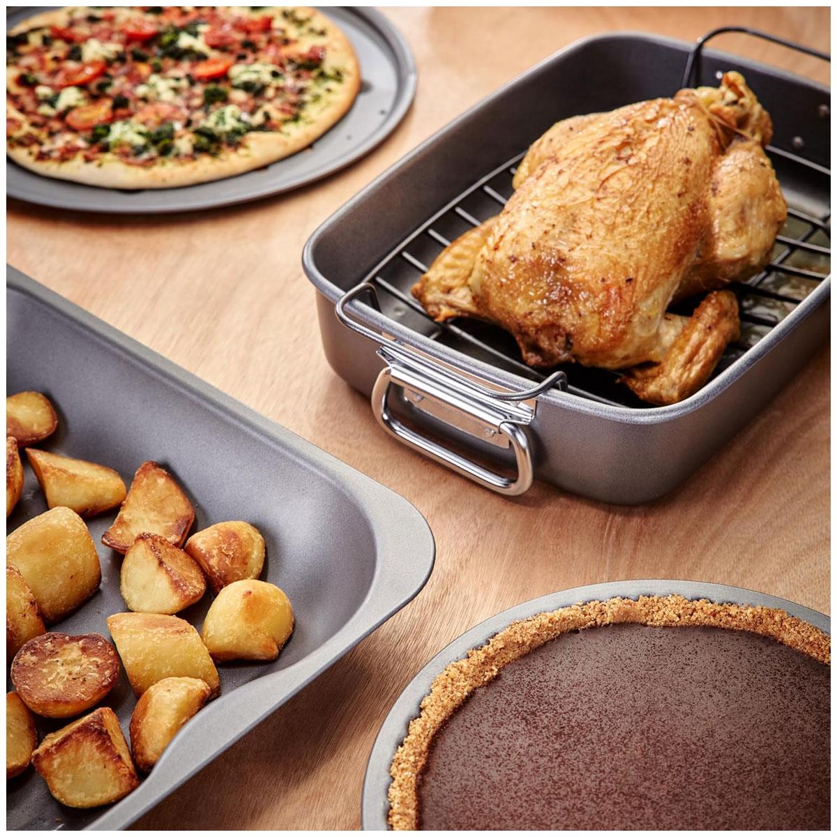 Judge Everyday 8 Inch Round Sandwich Tin Carbon Steel Non Stick Deep Baking Pan Grey - Image 3