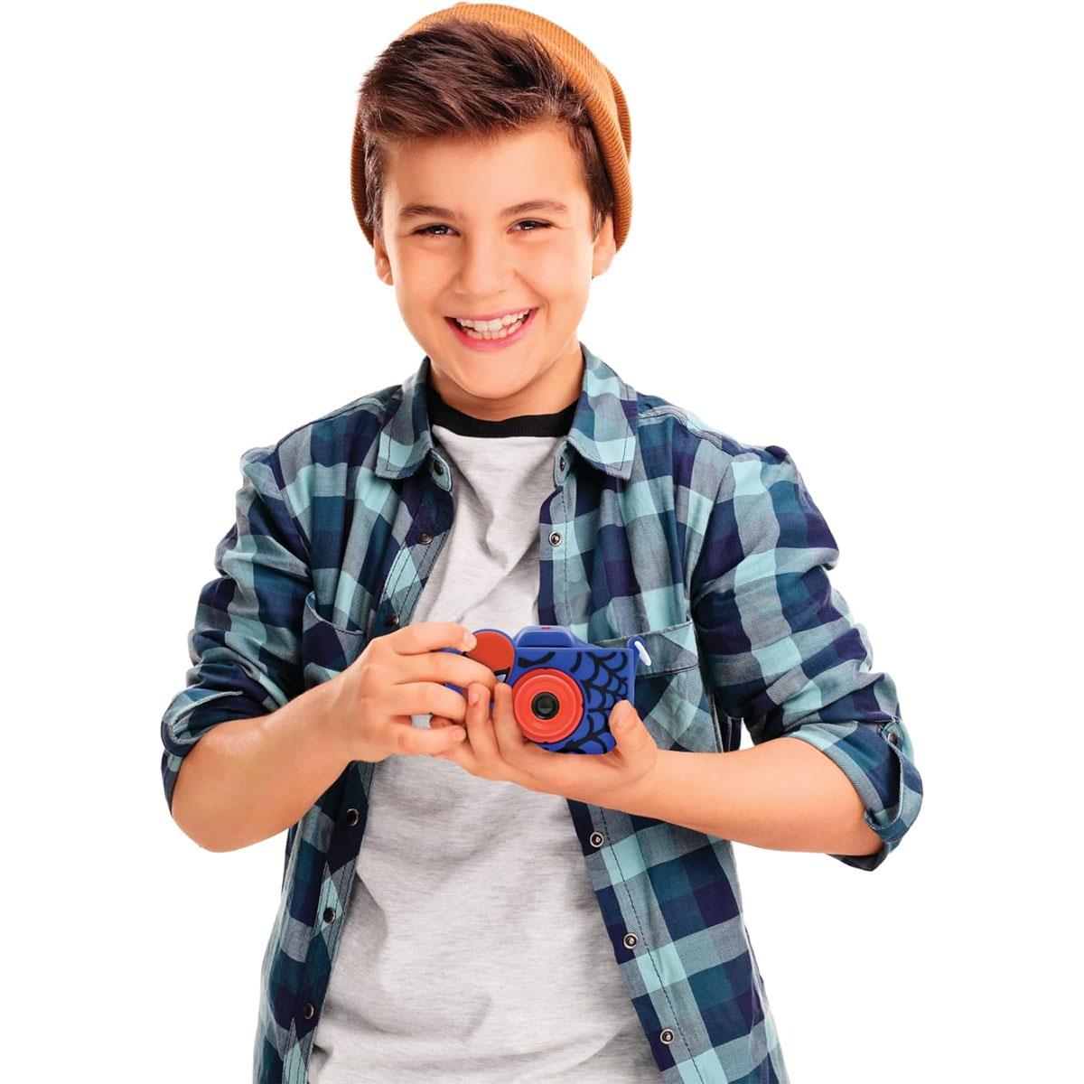 Lexibook Spider-Man 4-in-1 Kids Digital Camera 1MP with 2-Inch Screen 8GB SD Card MP3 Games Red & Blue - Image 2